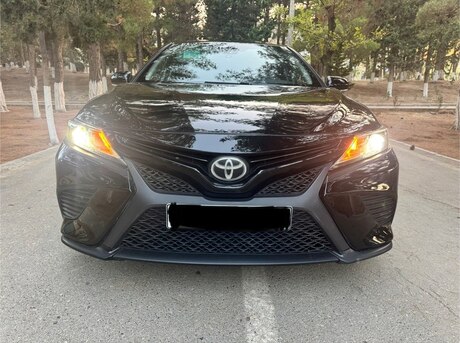 Toyota Camry 2018