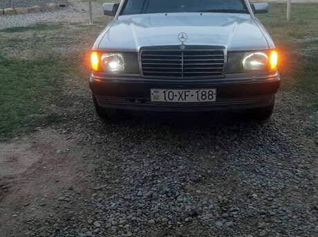Mercedes 190 1993