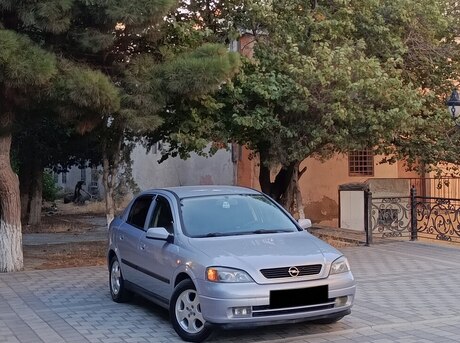 Opel Astra 2000
