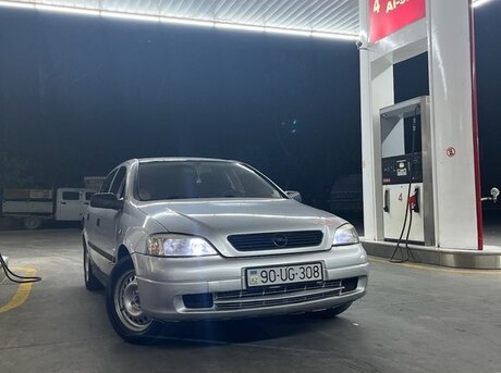 Opel Astra 2000