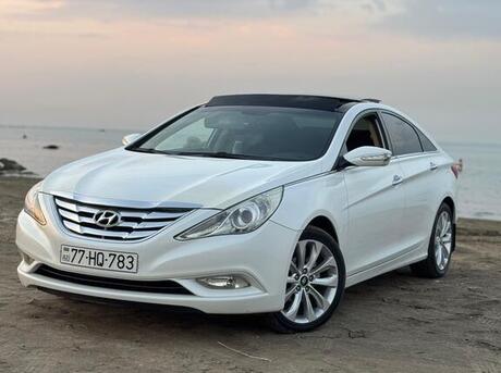 Hyundai Sonata 2010