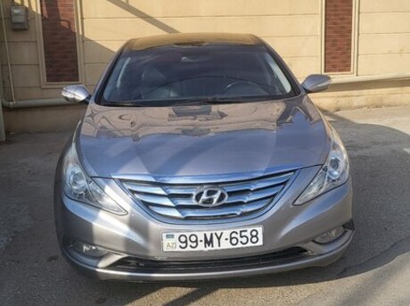 Hyundai Sonata 2010