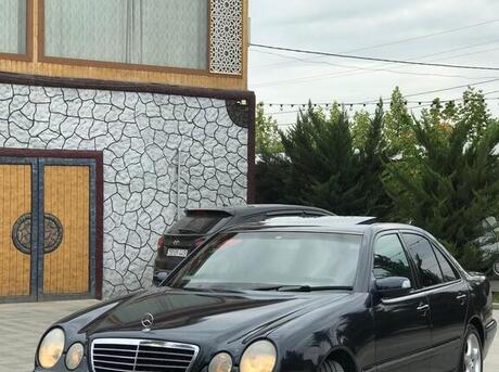 Mercedes E 220 2000