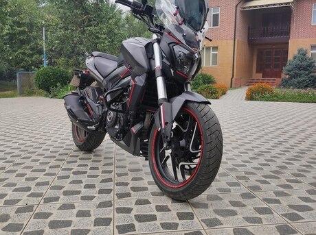Bajaj Dominar 400 2020