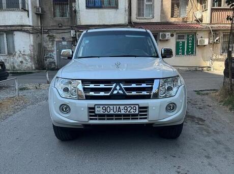 Mitsubishi Pajero 2013