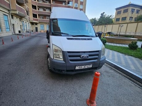 Ford Transit 2011