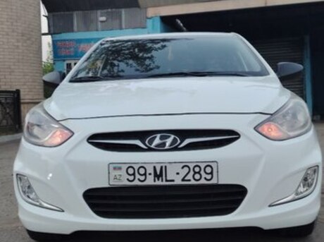 Hyundai Accent 2013