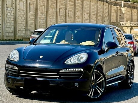 Porsche Cayenne S 2013