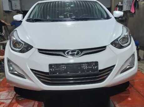 Hyundai Elantra 2015