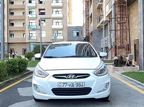 Hyundai Accent 2013