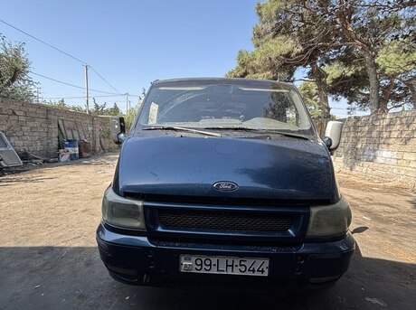 Ford Transit 2001