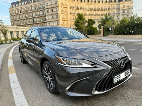 Lexus ES 250 2022