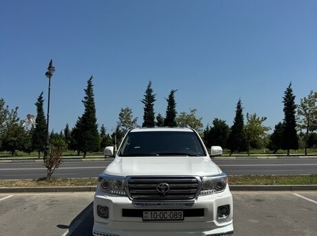 Toyota Land Cruiser 2011