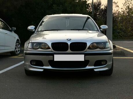 BMW 325 2001