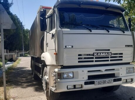 KamAz 6520 2012