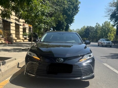 Toyota Camry 2021