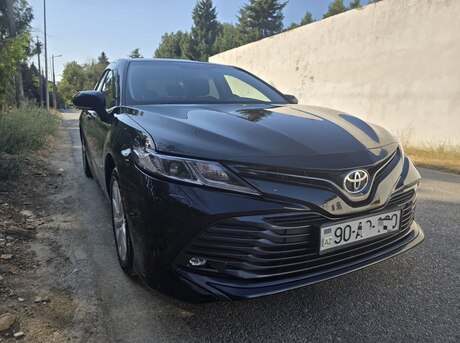 Toyota Camry 2019