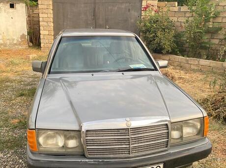 Mercedes 190 1992