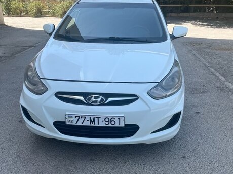 Hyundai Accent 2012