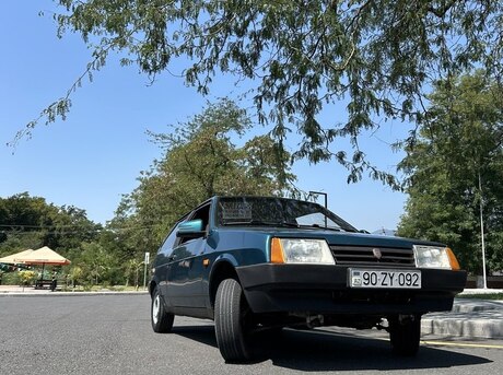 LADA (VAZ) 2108 1993