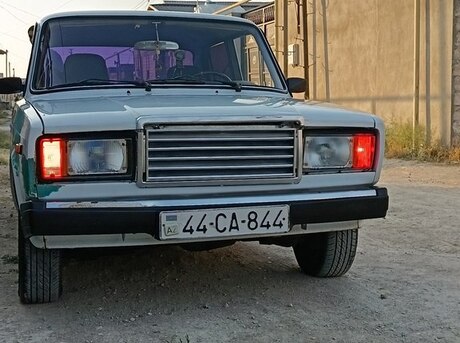 LADA (VAZ) 2107 2010