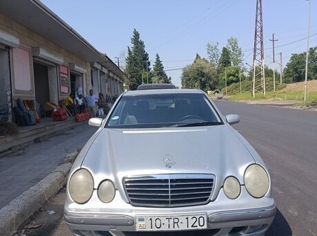 Mercedes E 320 2001
