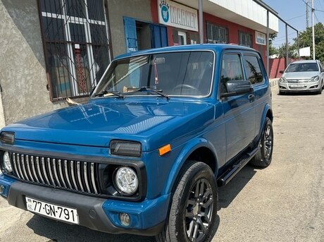 LADA (VAZ) Niva 2013