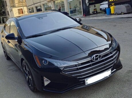 Hyundai Elantra 2020