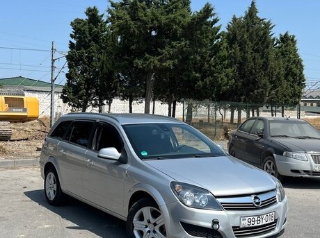 Opel Astra 2010