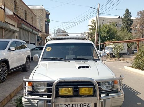 Mitsubishi Pajero 1993