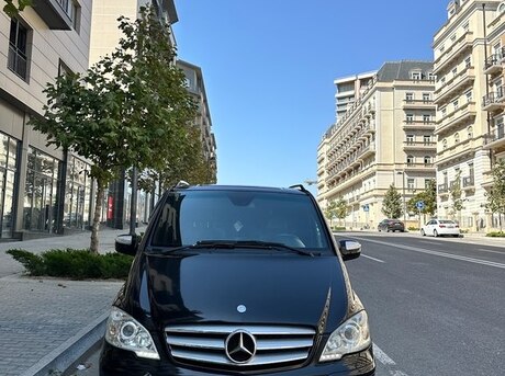 Mercedes Viano 2012