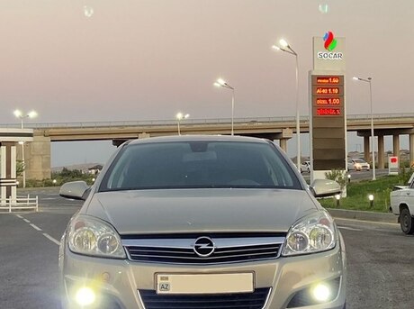 Opel Astra 2007