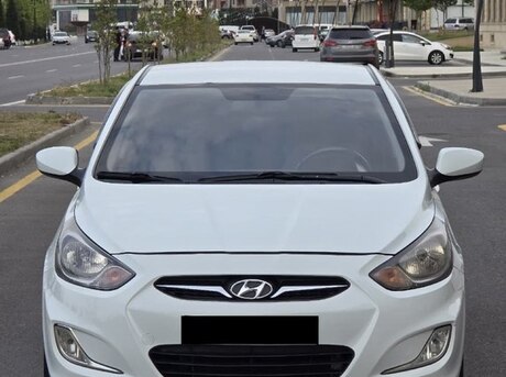 Hyundai Accent 2012