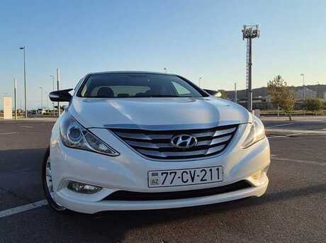 Hyundai Sonata 2010
