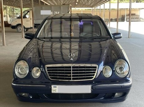 Mercedes E 240 2000