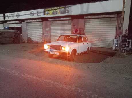 LADA (VAZ) 2107 2004