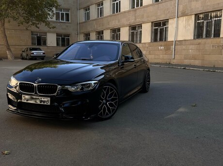 BMW 330 2017