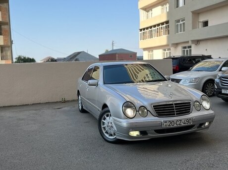 Mercedes E 240 2000