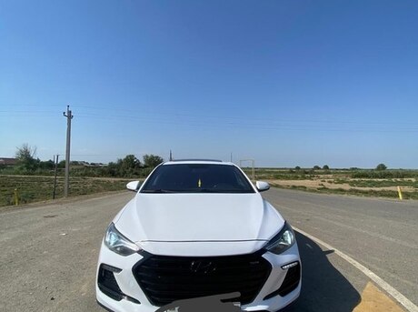 Hyundai Elantra 2016
