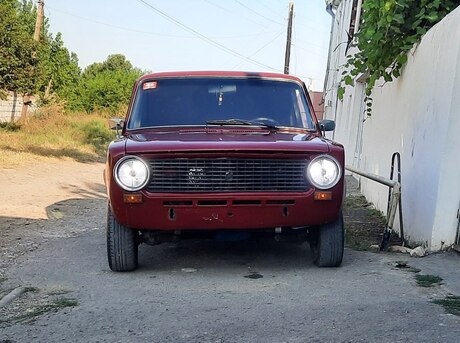 LADA (VAZ) 21011 1980
