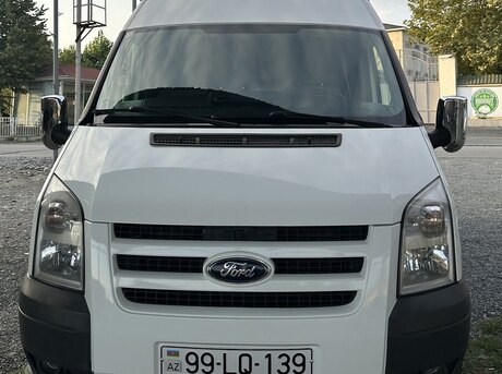 Ford Transit 2010