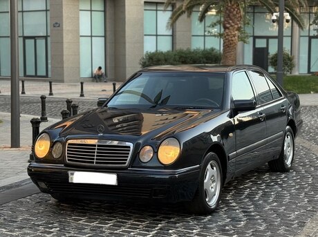 Mercedes E 220 1998