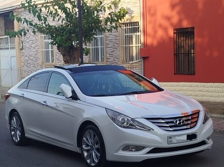 Hyundai Sonata 2011