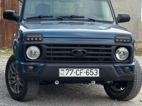 LADA (VAZ) Niva 2015