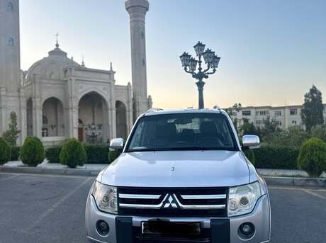 Mitsubishi Pajero 2008