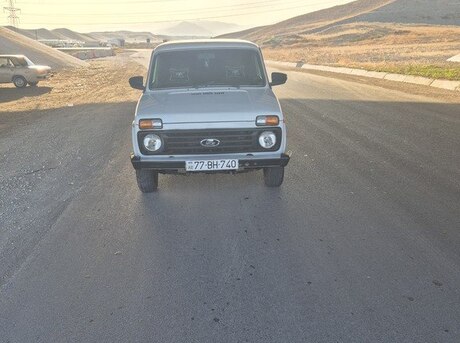 LADA (VAZ) Niva 2006