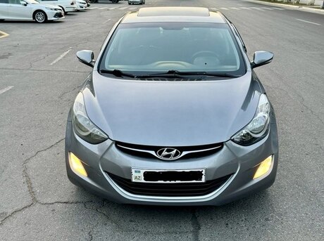 Hyundai Elantra 2011