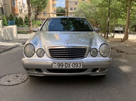 Mercedes E 240 2001
