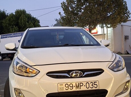 Hyundai Accent 2013