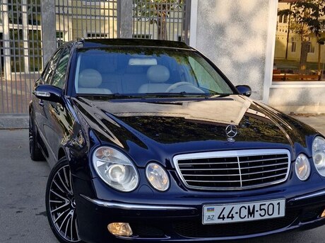 Mercedes E 240 2004